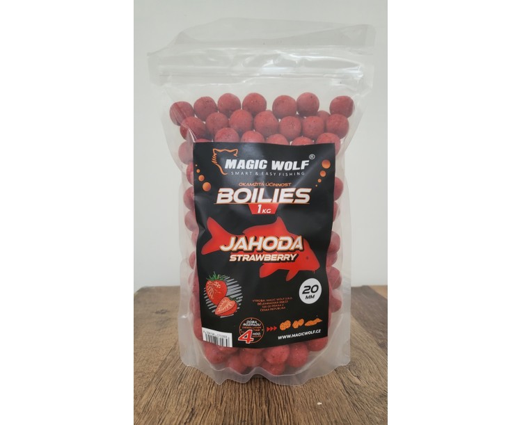 MAGIC WOLF BOILIES 1KG 20MM Jahoda